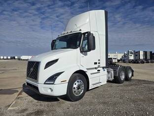 2026 Volvo VNR64T300
