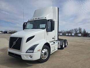 2026 Volvo VNR64T300
