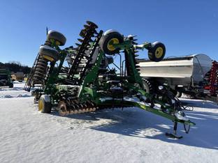 2021 John Deere 2660VT