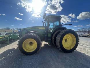 John Deere 8R 250