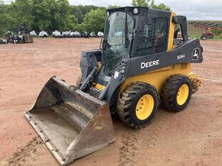 2023 John Deere 324G