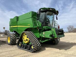 2024 John Deere S790