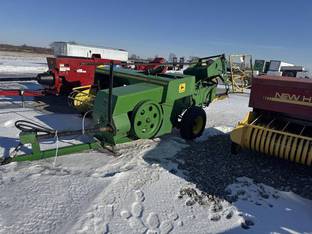 1977 John Deere 336