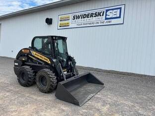 2025 New Holland L320