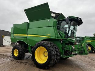 2023 John Deere S780