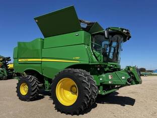 2023 John Deere S780