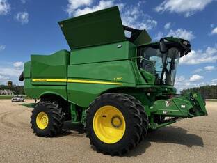 2023 John Deere S780