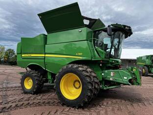 2023 John Deere S780
