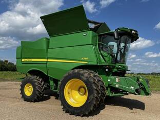 2023 John Deere S780