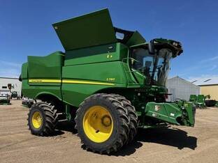 2023 John Deere S780