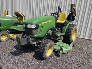 2010 John Deere 2520