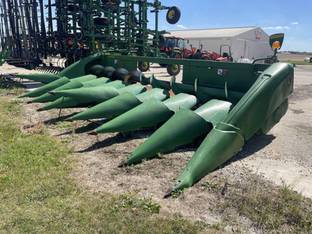 2013 John Deere 608C