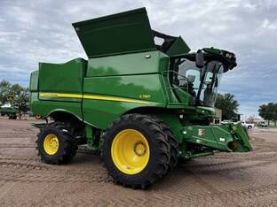 2023 John Deere S780
