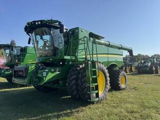 2024 John Deere S780