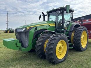 2023 John Deere 8R 340