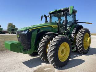 2023 John Deere 8R 370