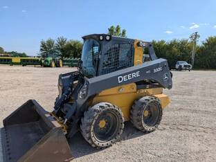 2019 John Deere 332G