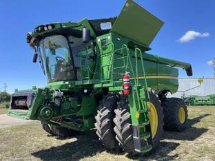 2023 John Deere S780