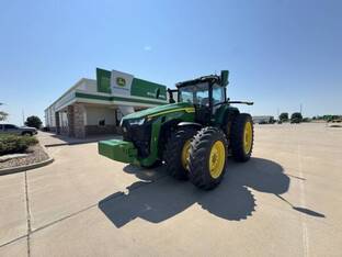 2024 John Deere 8R 370