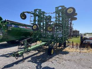 2008 John Deere 2210