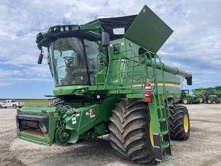 2022 John Deere S790