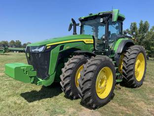 2023 John Deere 8R 340