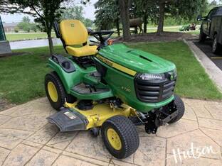 2022 John Deere X730