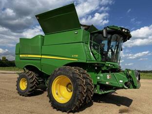 2023 John Deere S770