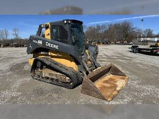 2017 John Deere 333G