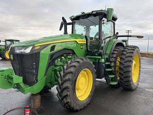 2023 John Deere 8R 310