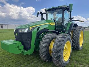 2023 John Deere 8R 370