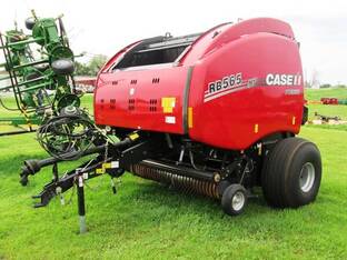 2021 Case IH RB565