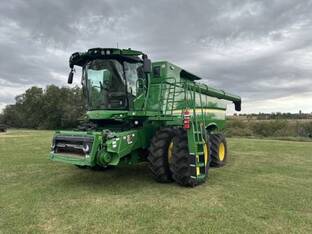 2023 John Deere S760