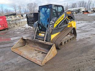 2019 New Holland C237