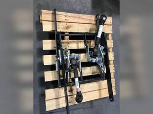 John Deere LIKE NEW TA31492 LIFT FRAME less pto ass