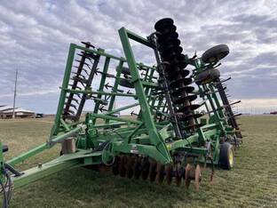 2008 John Deere 2310