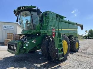2022 John Deere S780
