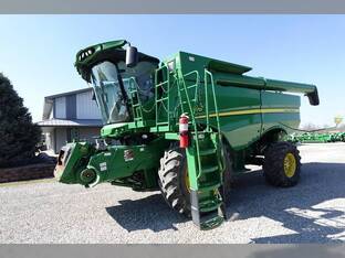2015 John Deere S670