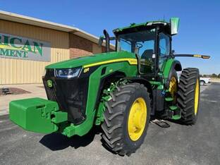 2023 John Deere 8R 230