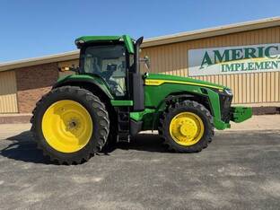 2024 John Deere 8R 230