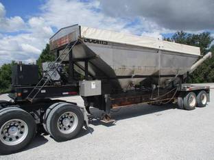 2010 MAGNOLIA TRAILERS