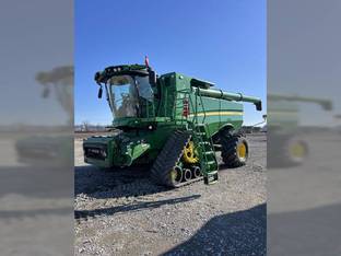 2022 John Deere S790