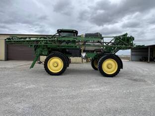 2019 John Deere R4044