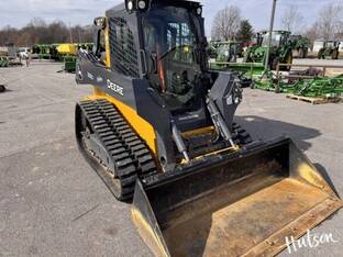 2023 John Deere 325G