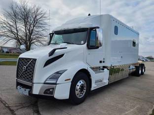2025 Volvo VNL64T300