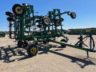 2008 John Deere 2210