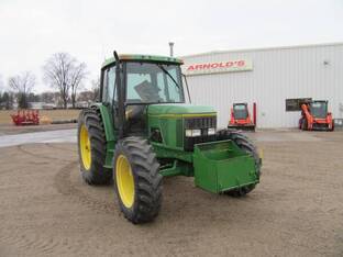 1996 John Deere 6400