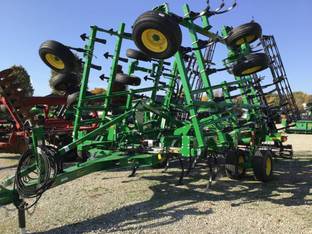 2023 John Deere 2230LL