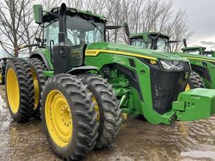 2024 John Deere 8R 250
