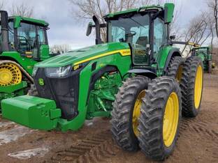 2024 John Deere 8R 250